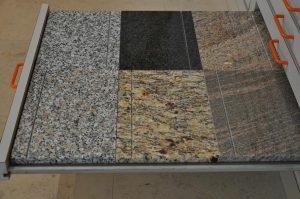Fensterbänke aus Granit und Marmor in großer Auswahl